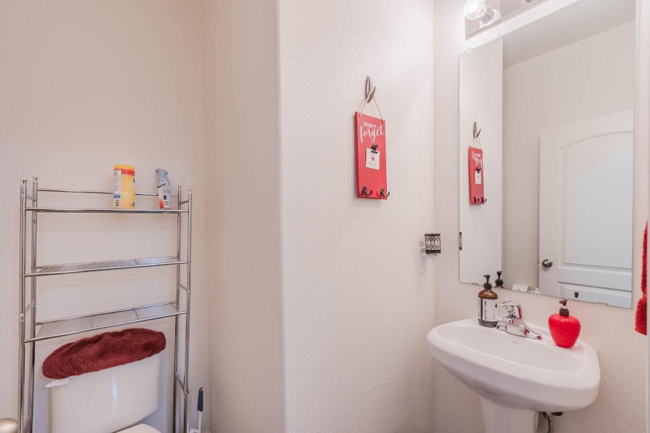 Luxury 5Br Dallas Retreat With Business Amenities - Perfect For Business Travelers, Families & Groups Exteriör bild
