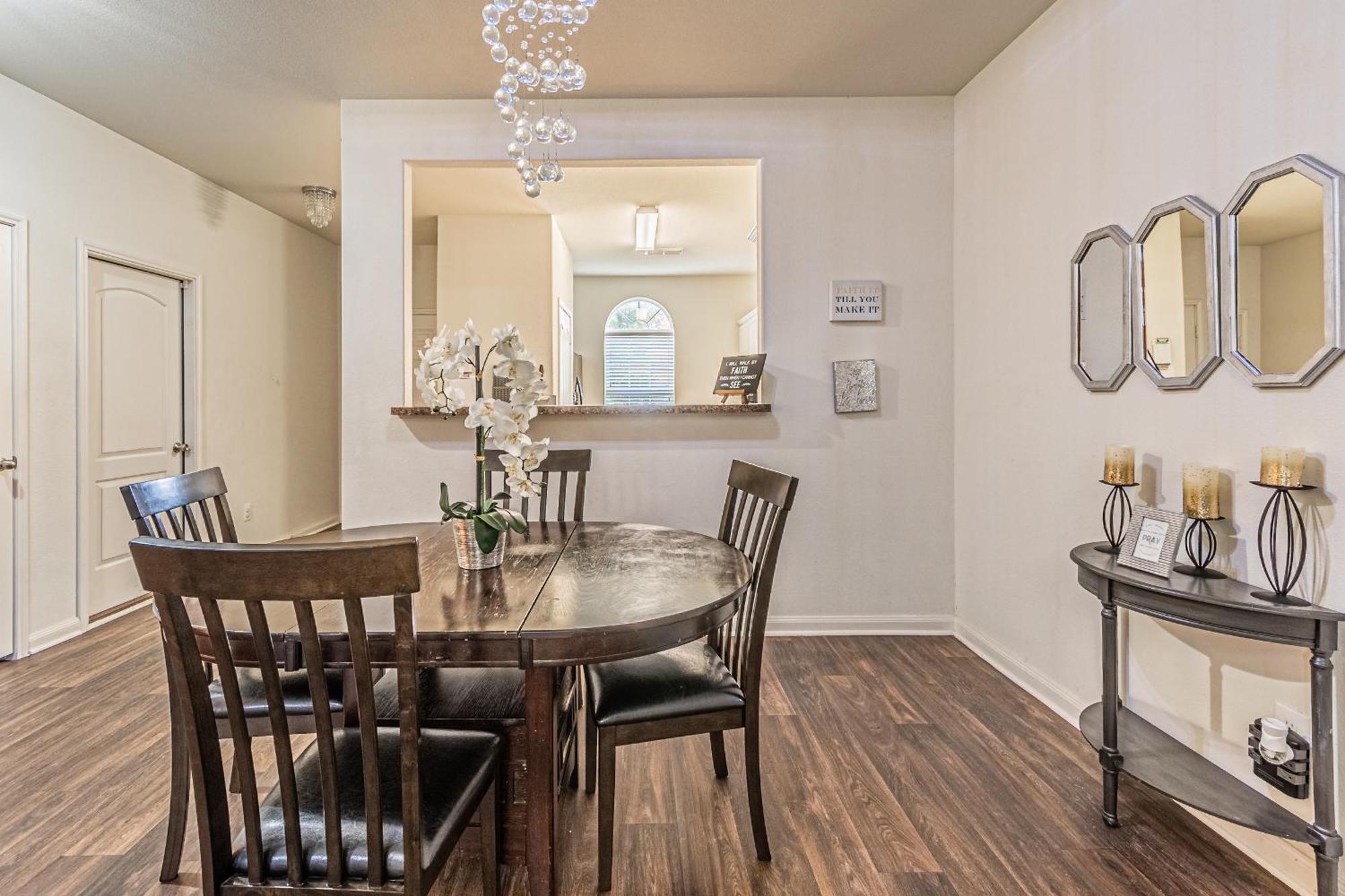 Luxury 5Br Dallas Retreat With Business Amenities - Perfect For Business Travelers, Families & Groups Exteriör bild