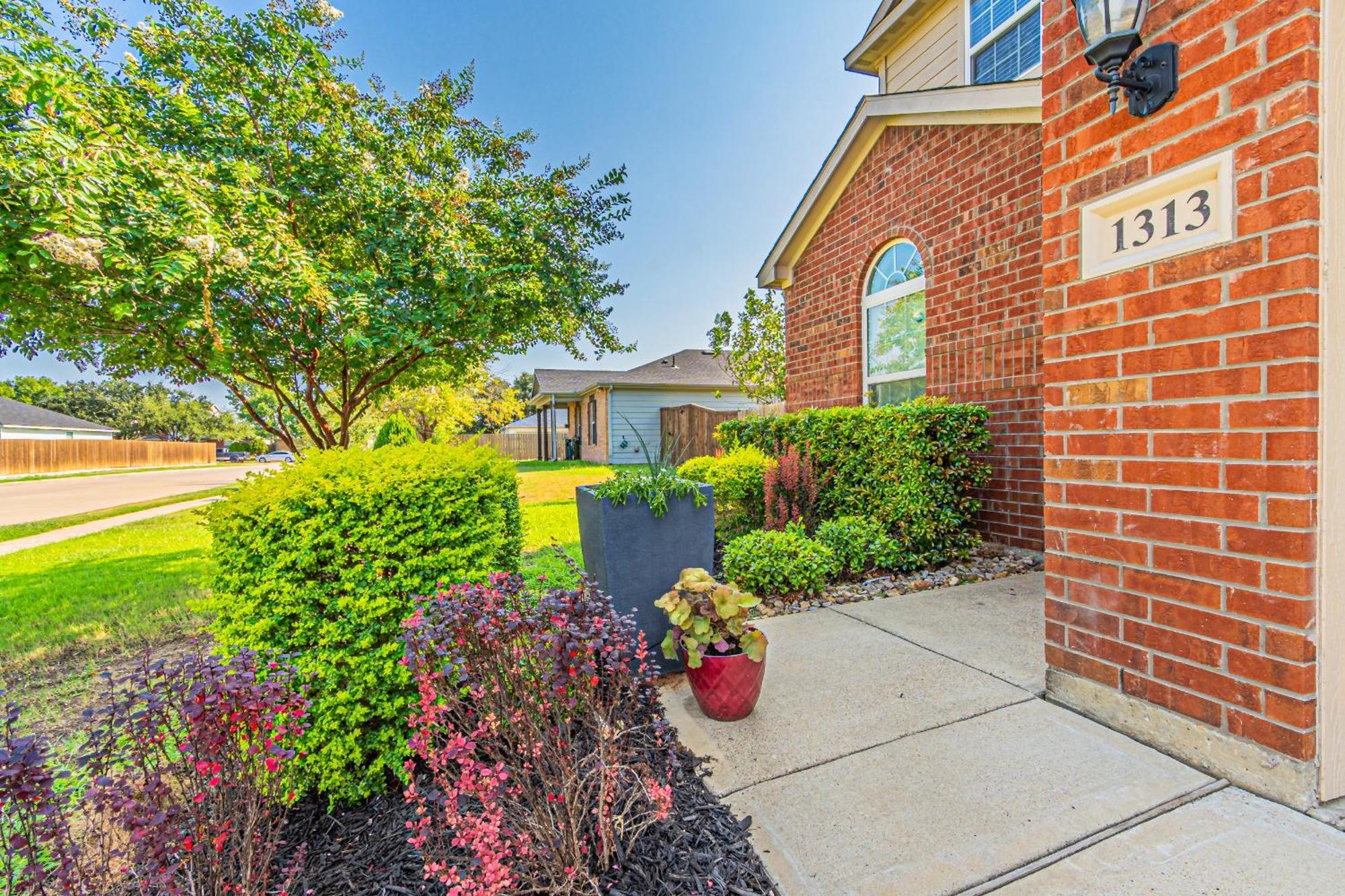 Luxury 5Br Dallas Retreat With Business Amenities - Perfect For Business Travelers, Families & Groups Exteriör bild